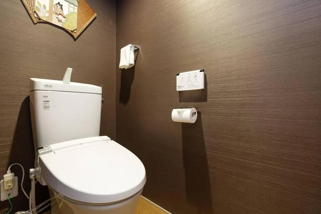 ゲストハウス至の宿 Shibainu-Themed Guesthouse Kyoto 0*,  Japan
